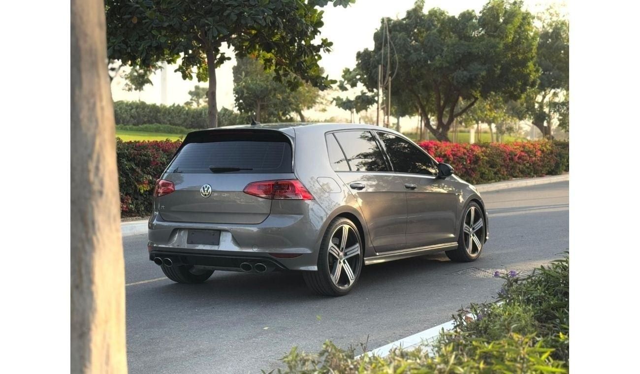 فولكس واجن جولف ار