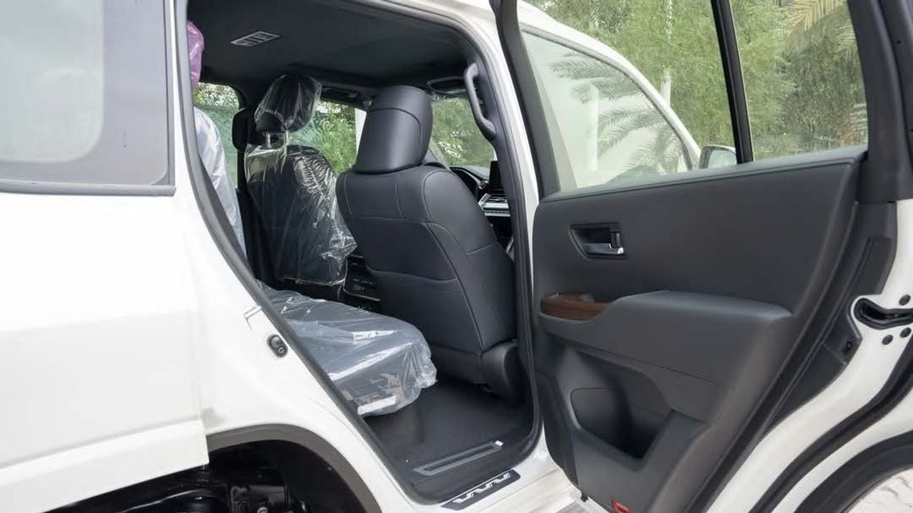 Toyota Land Cruiser GXR 4.0L Land Cruiser 4.0 GXR 2025 (rador) bahrain