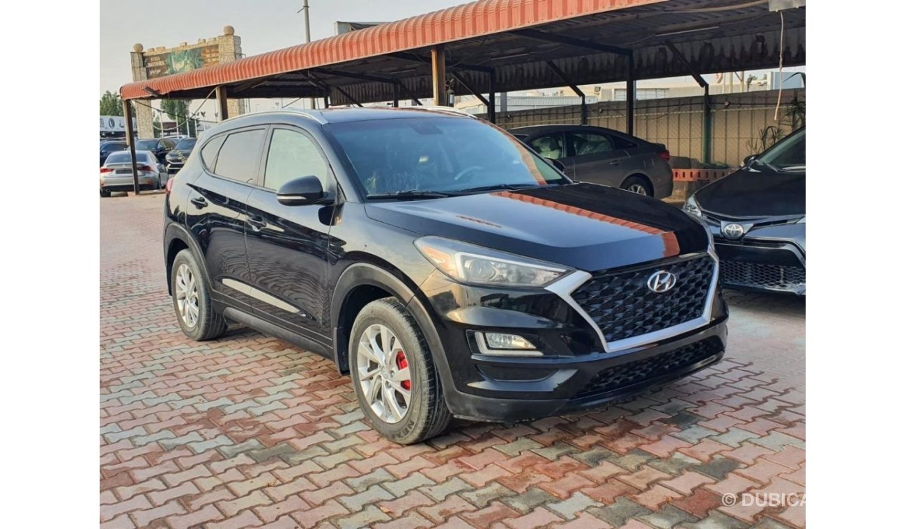 Hyundai Tucson Standard 2.0L