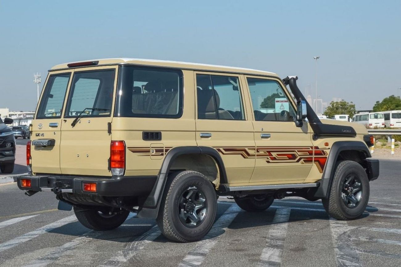 Toyota Land Cruiser TOYOTA LAND CRUISER 76 SERIES 4.0L 4WD V6 SUV 2024 | REAR CAMERA | 8 INCH DISPLAY | DIFFERENTIAL LOC