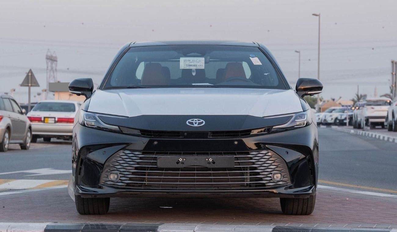 Toyota Camry 2025 Toyota Camry Lumiere 2.5L AT Hybrid (Black)