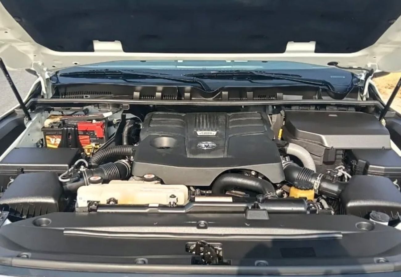 Toyota Land Cruiser VXR