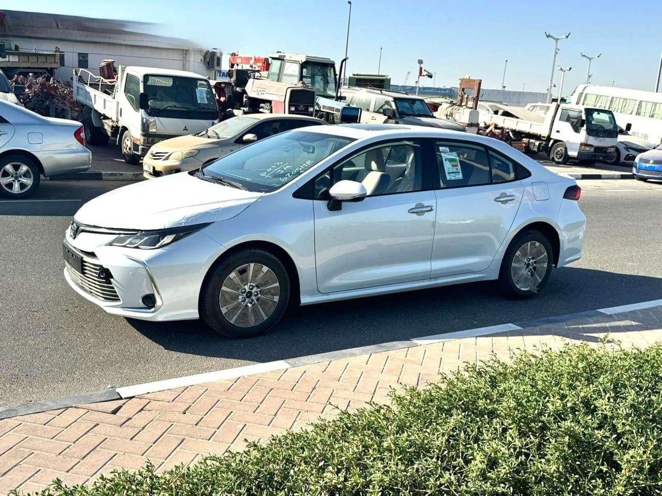 Toyota Corolla XLI TOYOTA COROLLA 2.0L V PETROL SEDAN 2026