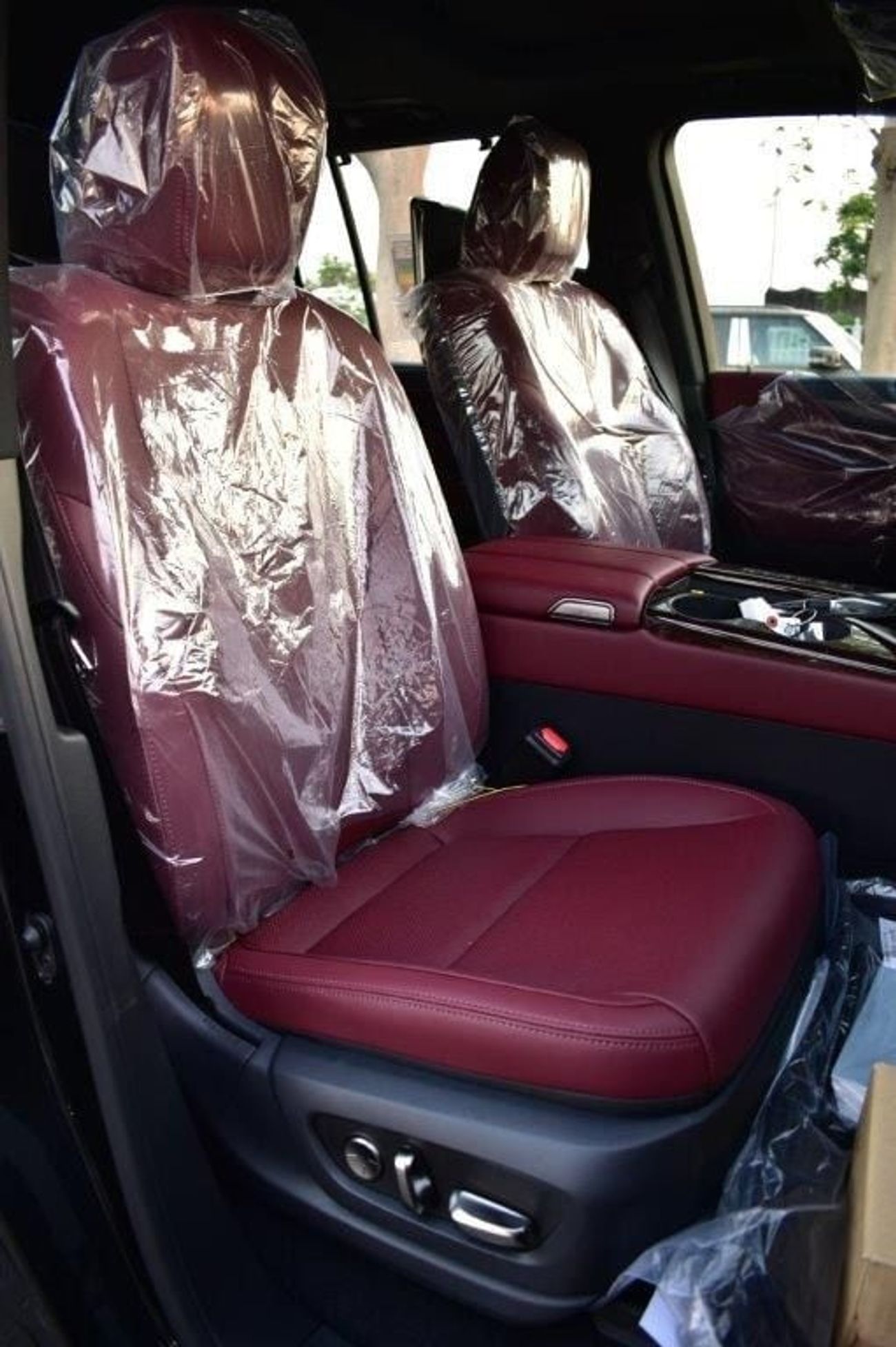 لكزس LX 600 Turbo Sport Plus ML V6 3.5L Petrol 7 Seater Automatic