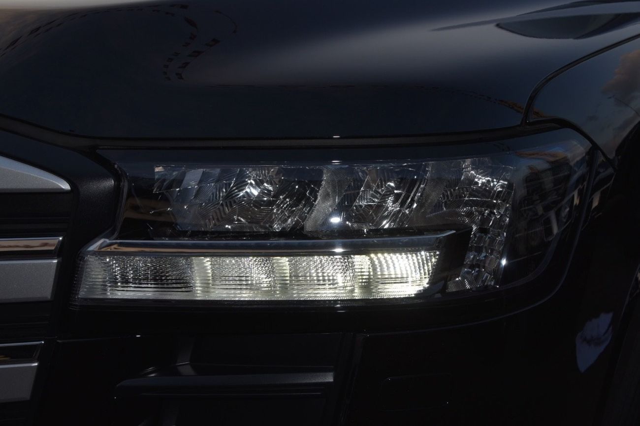 Toyota Land Cruiser GXR