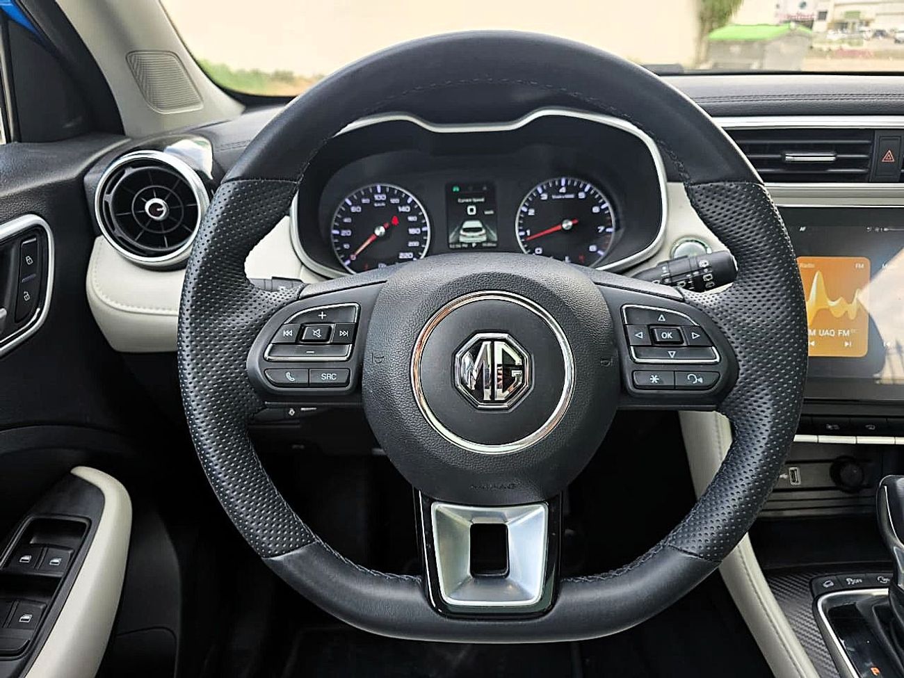 MG ZS USED MG ZS LUXURY 1.5L A/T SUV FWD GCC BLUE COLOR 2024