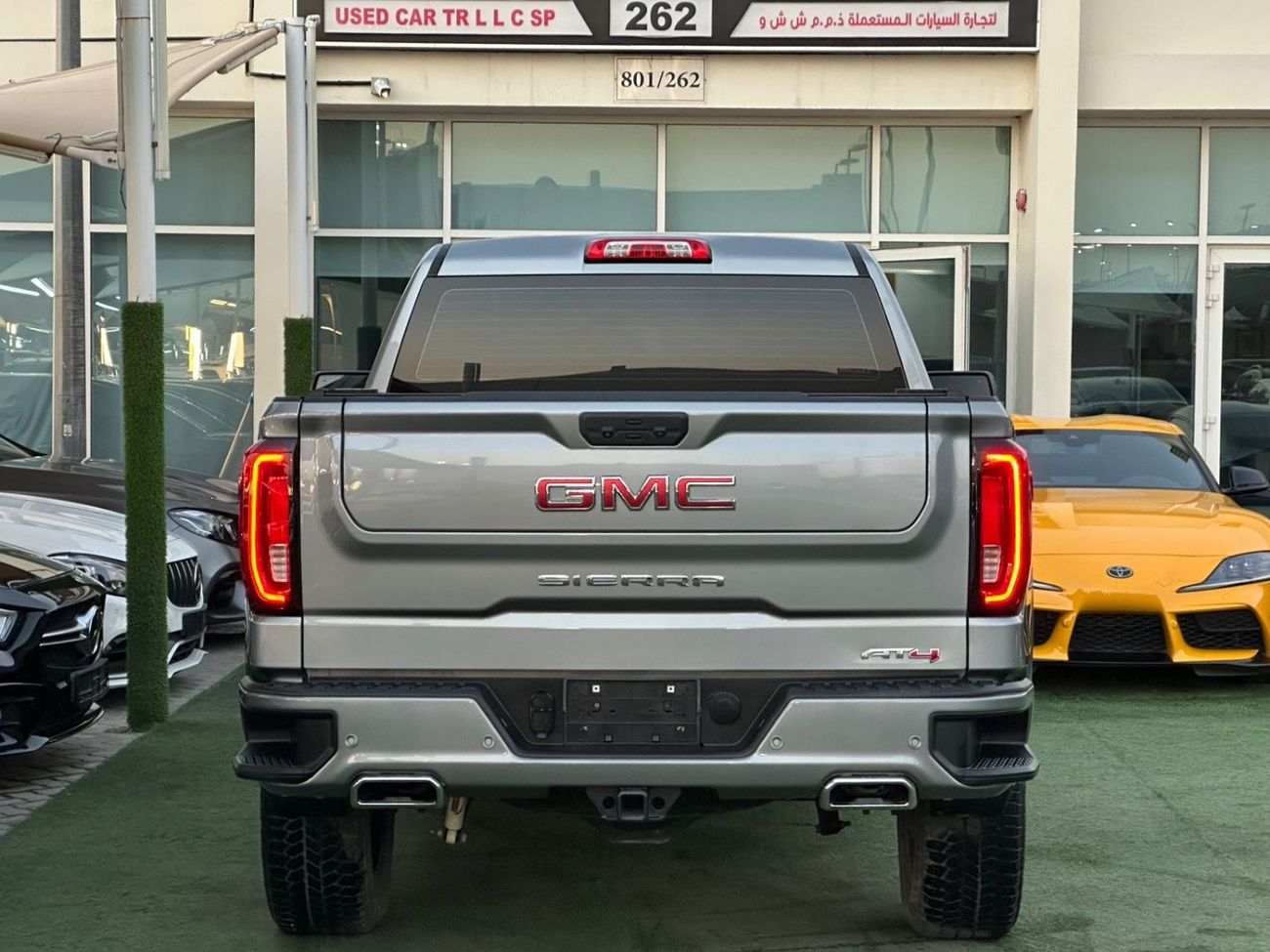 GMC Sierra 5.3L V8 AT4 Crew Cab (AWD)