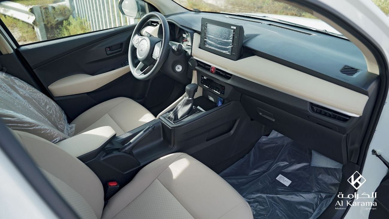تويوتا يارس E 1.5L Petrol Engine with Automatic Transmission - GCC Specification - Touch Screen Media Player - Zer
