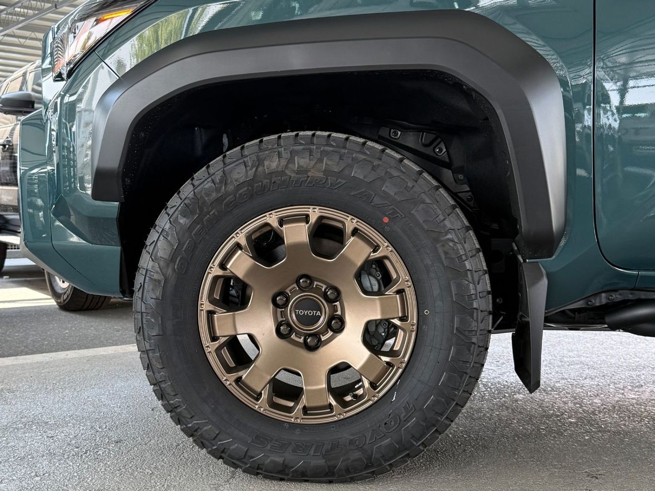 تويوتا Runner4 TRAILHUNTER 2.4 IFORCE-MAX HYBRID