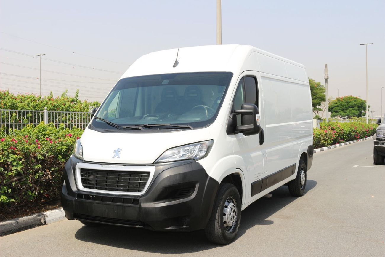 بيجو بوكسر PEUGEOT BOXER 2022 (L2H2) GCC ONLY 150,000KM MANUAL