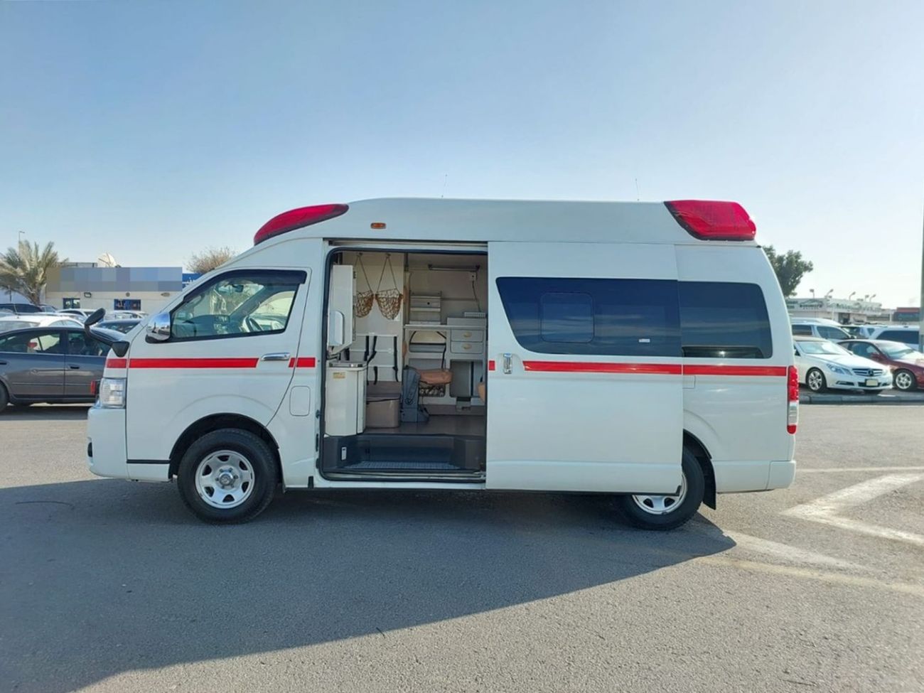 Toyota Hiace TOYOTA HIACE VAN AMBULANCE RHD 2015 MODEL 2.7 L PETROL AUTOMATIC(PM15323)