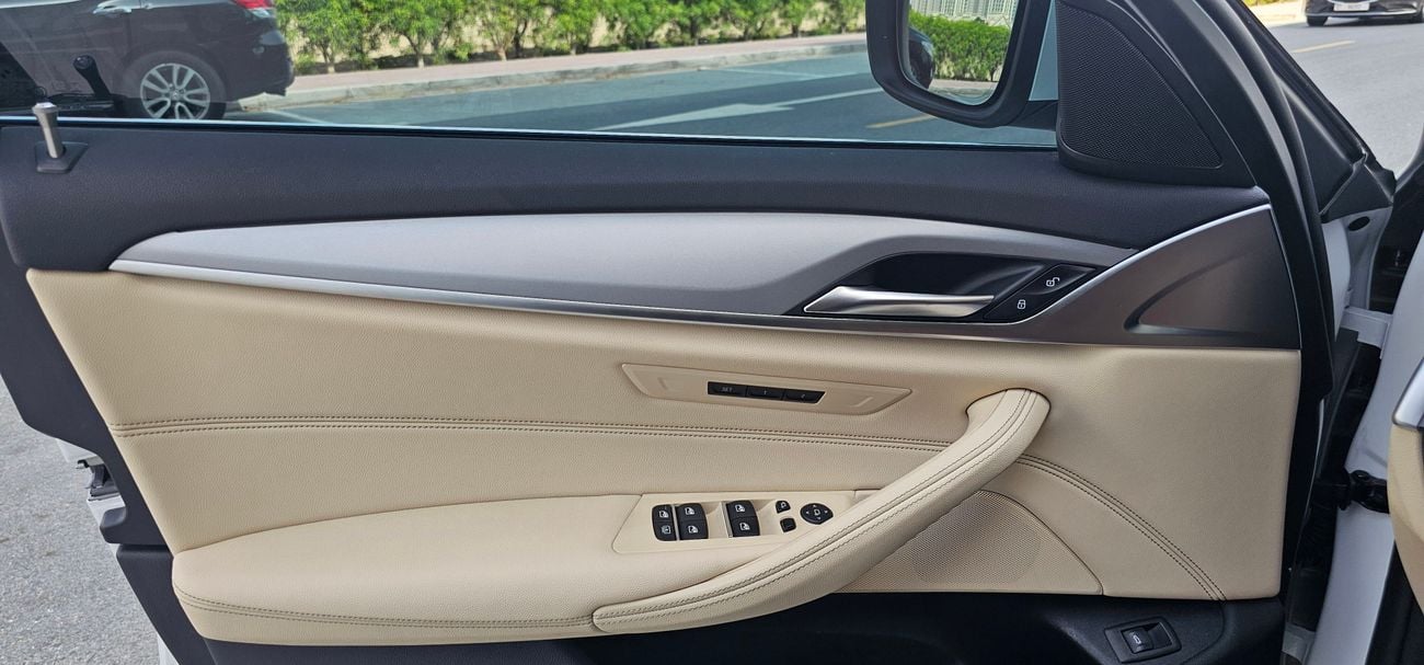 BMW 520i Exclusive 2.L