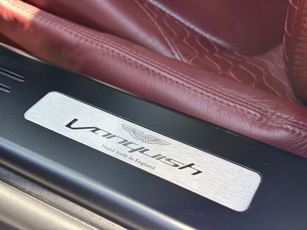 Aston Martin Vanquish Carbon Black 6.0L Coupe CARBON OPTIONS  PPF | ASTON MARTIN VANQUISH | V12 | 2014 | GCC SPECS
