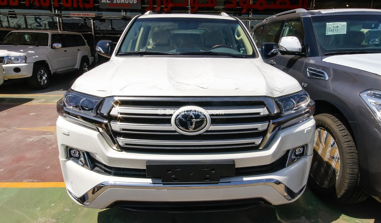 Toyota Land Cruiser GXR White Edition