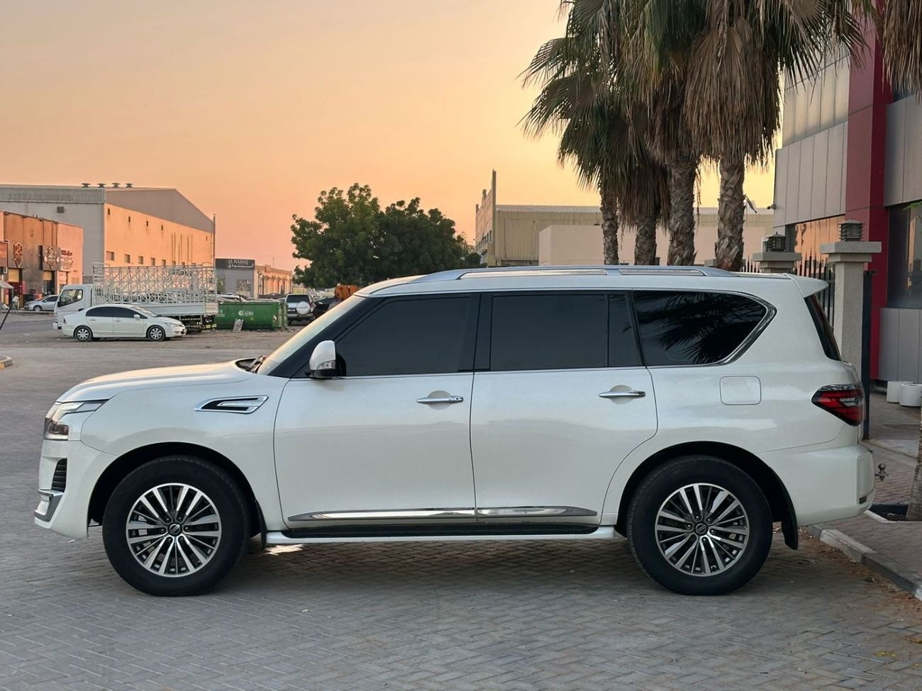 Nissan Patrol SE T1 نيسان باترول SE GCC محول من 2014 ال2022