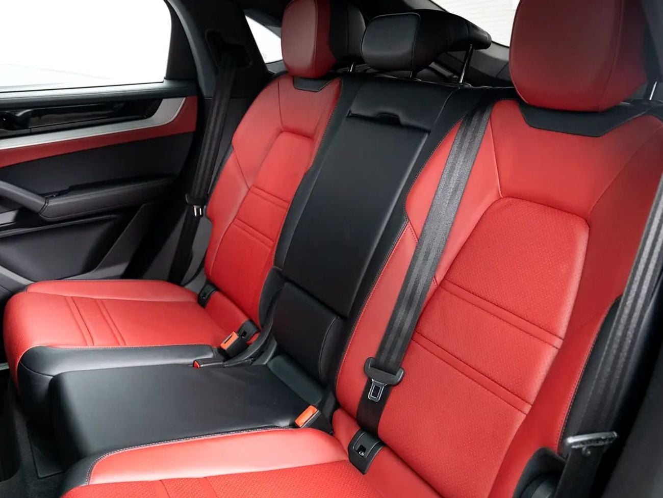بورش كايان STD Coupe GCC specs | Low Mileage | Clean Condition