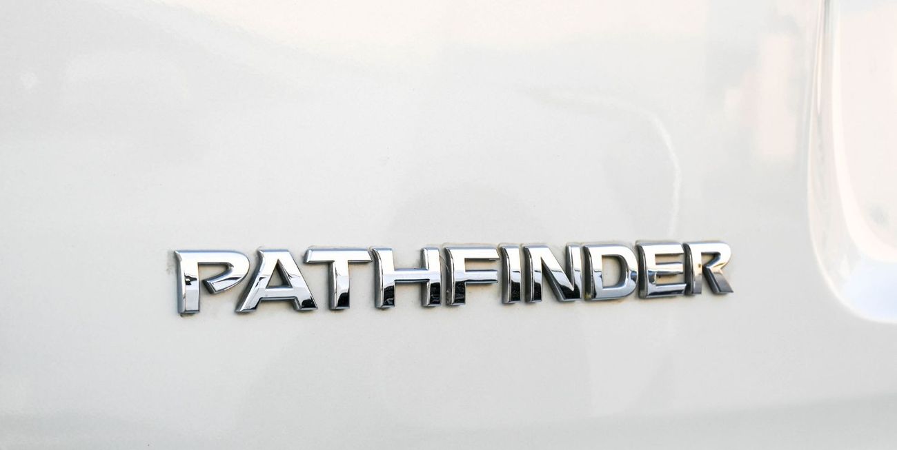 نيسان باثفايندر نيسان باثفندر 2015 SE MID بحالة ممتازة من الداخل والخارج