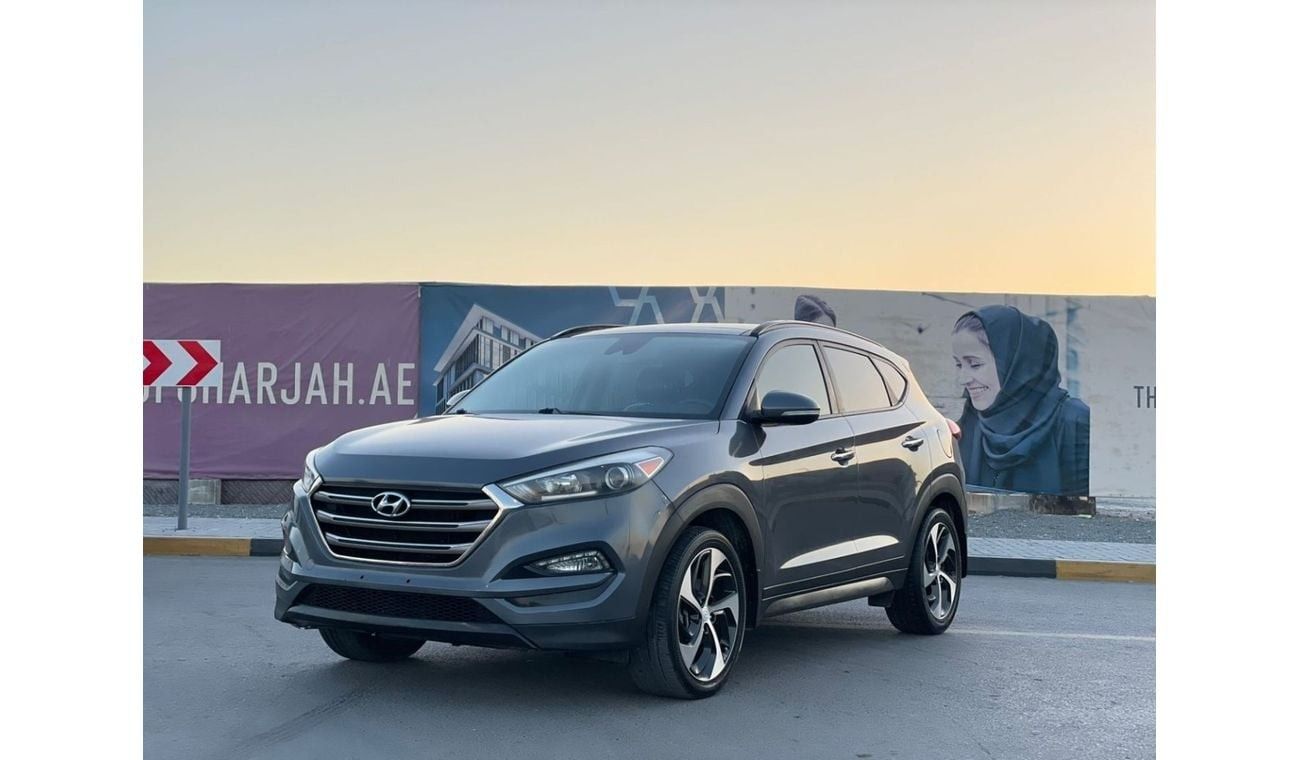 Hyundai Tucson Basic Panorama 1.6L In excellent condition and requires no expenses