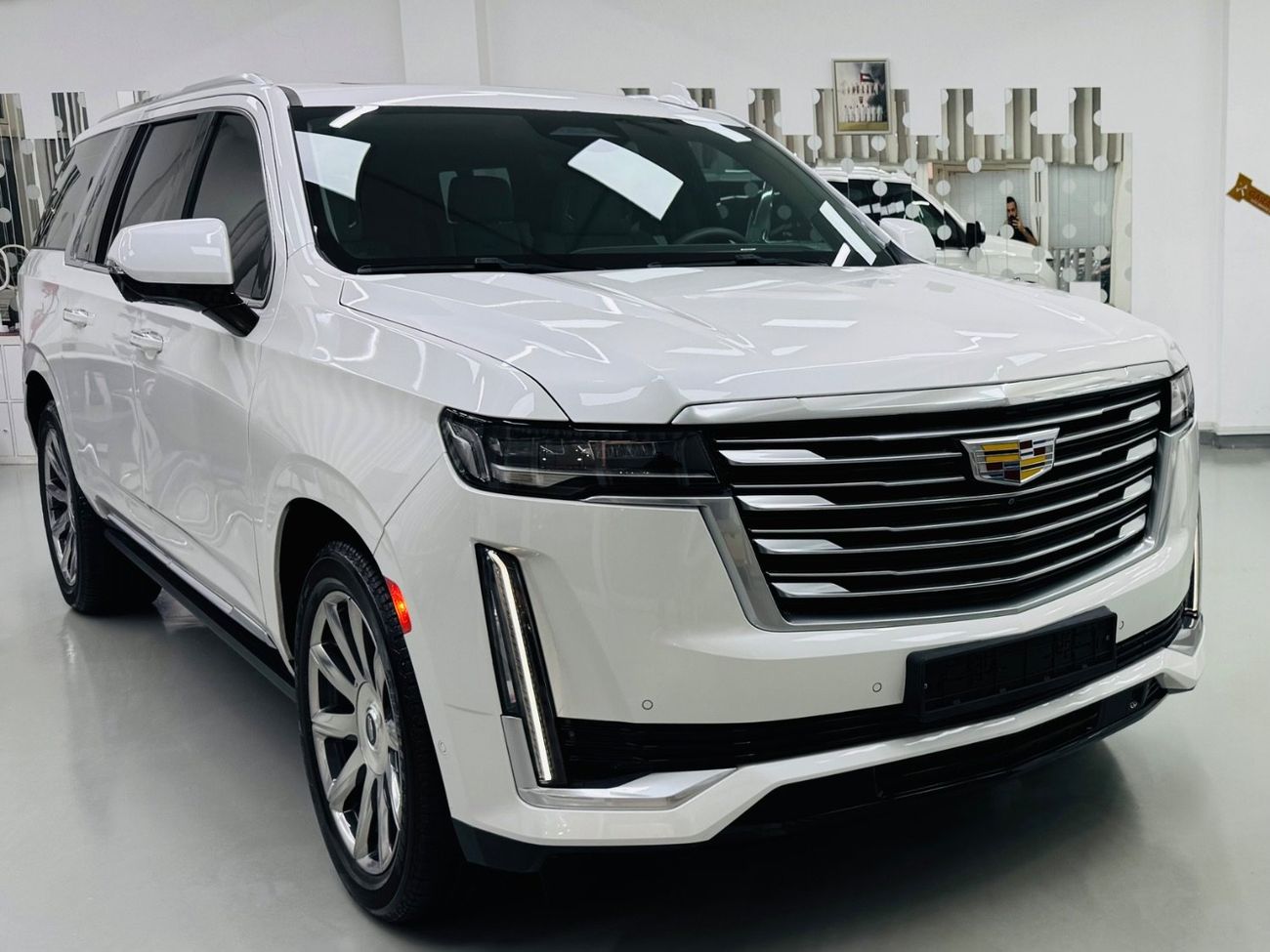 Cadillac Escalade Premium Luxury 6.2L 4WD