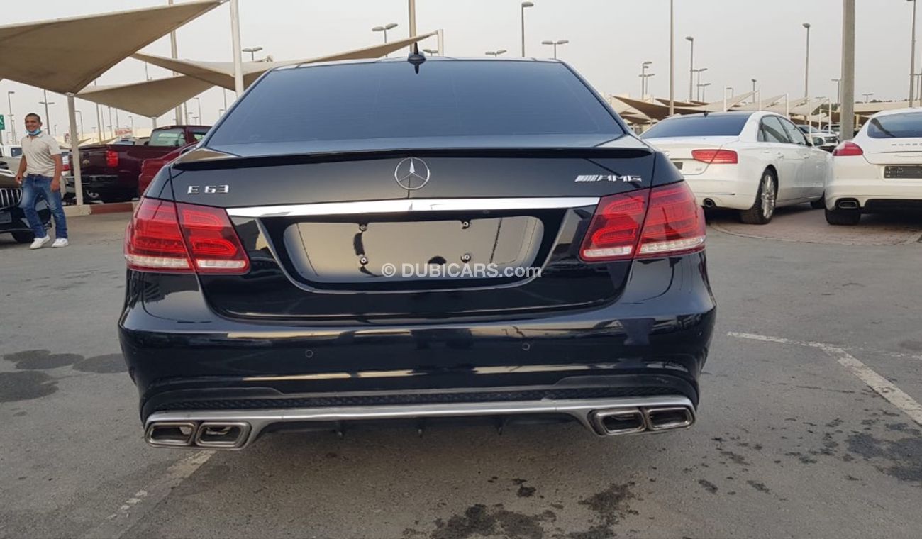 مرسيدس بنز E 350 موديل 2011 محول 2016 حاله ممتازه من الداخل والخارج فل  مواصفات كراسي جلد ومثبت سرعه وتكييف خلفي ونظا