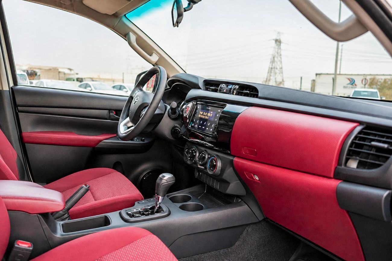 Toyota Hilux GLX 2.7L, 4-Cylinder, 16-Valve Petrol