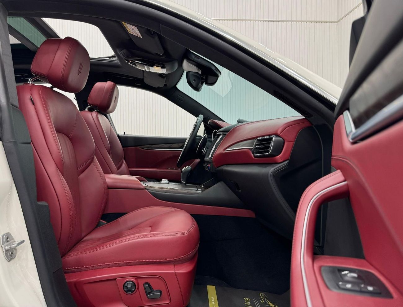 مازيراتي ليفونت Std 3.0L (350 HP) 2017 Maserati Levante, Warranty, Full Maserati Service History, Excellent Conditio