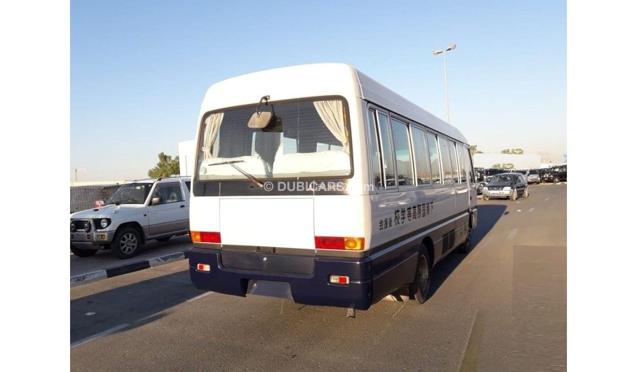 ميتسوبيشي روزا Mitsubishi Rosa RIGHT HAND DRIVE (Stock no PM 429 )