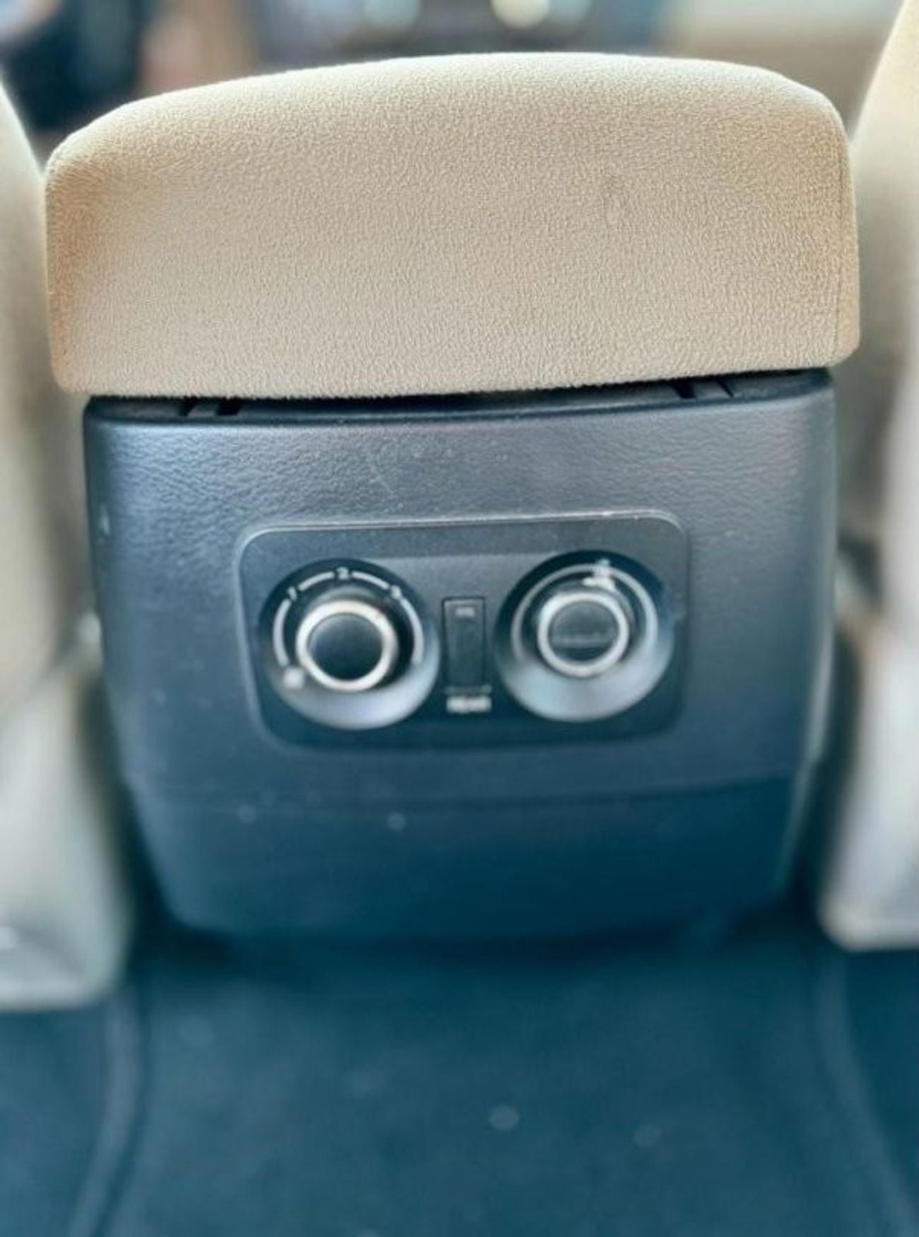 Mitsubishi Pajero GLS Base 3.5L (5 Seater)