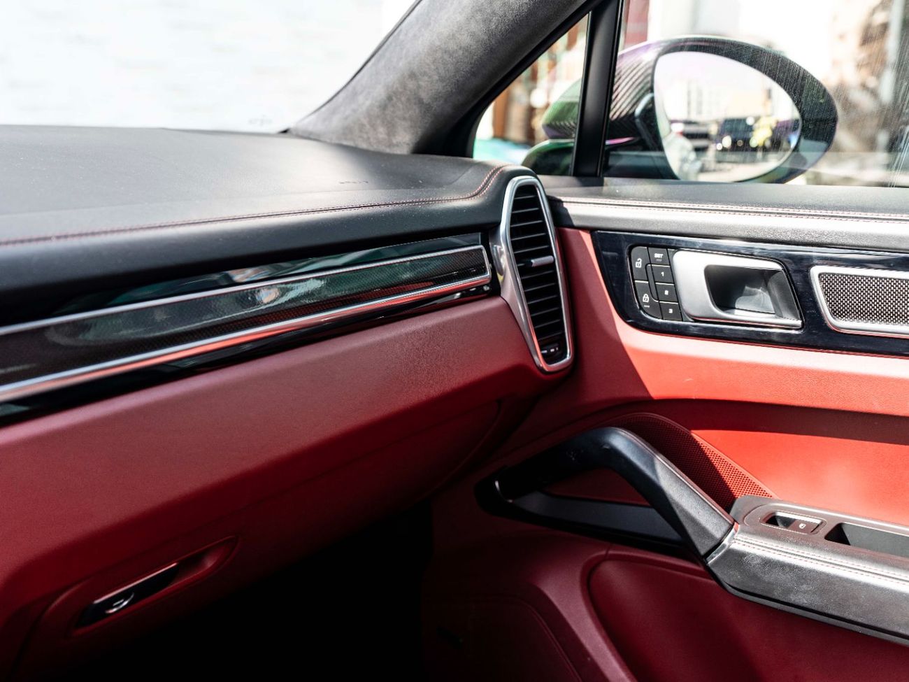 Porsche Cayenne GTS 4.0L (460 HP)