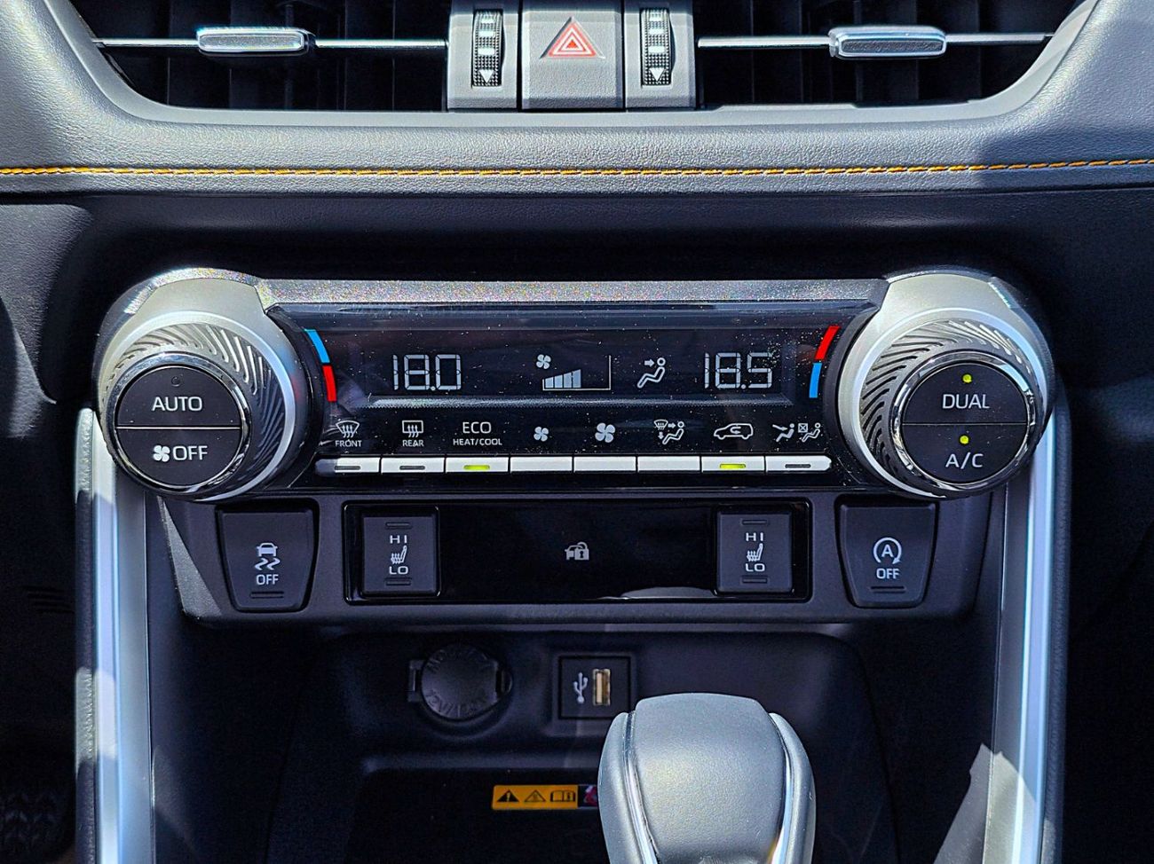 Toyota RAV4 TOYOTA RAV4 PETROL 2.0L - CHINESE SPECS- FULL OPTIONS - 4X2 - 2025 MODEL - WHITE INSIDE BLACK - CHIN