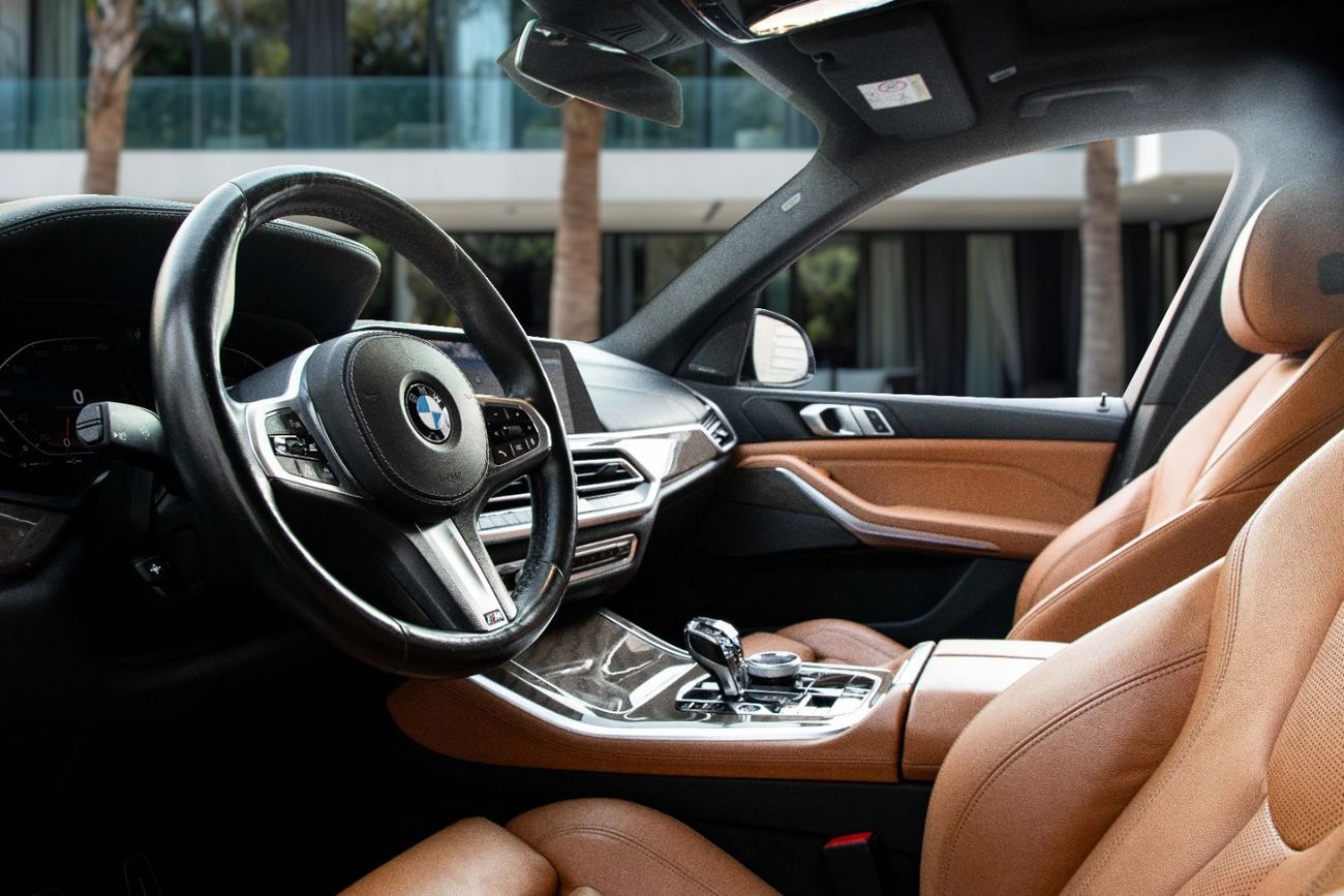 BMW X5 2,898 P.M  | 0% Downpayment | X5 xDrive40i M-Kit | Under Warranty!