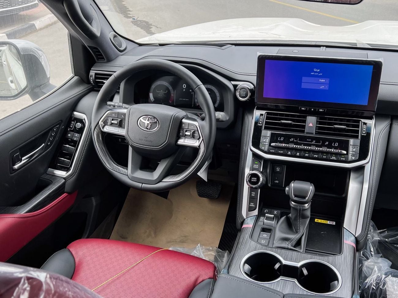 تويوتا لاند كروزر EXPORT ONLY - Toyota LC300 3.5L VXR (GCC Specification)