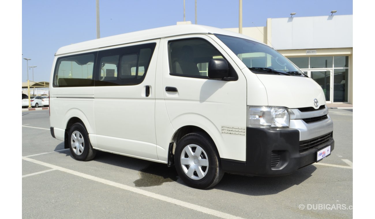 Toyota Hiace MID ROOF