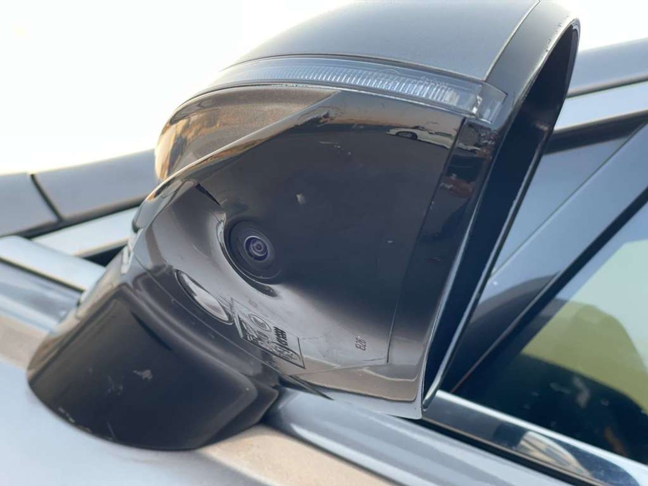 جينيسس GV70 / دفع رباعي / فتحة سقف بانورامية / كاميرا 360 درجة / مسافة منخفضة / بحالة ممتازة