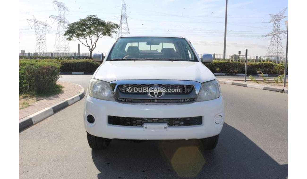 تويوتا هيلوكس هايلكس 2010 دبل غماره فورويل بحاله ممتازه