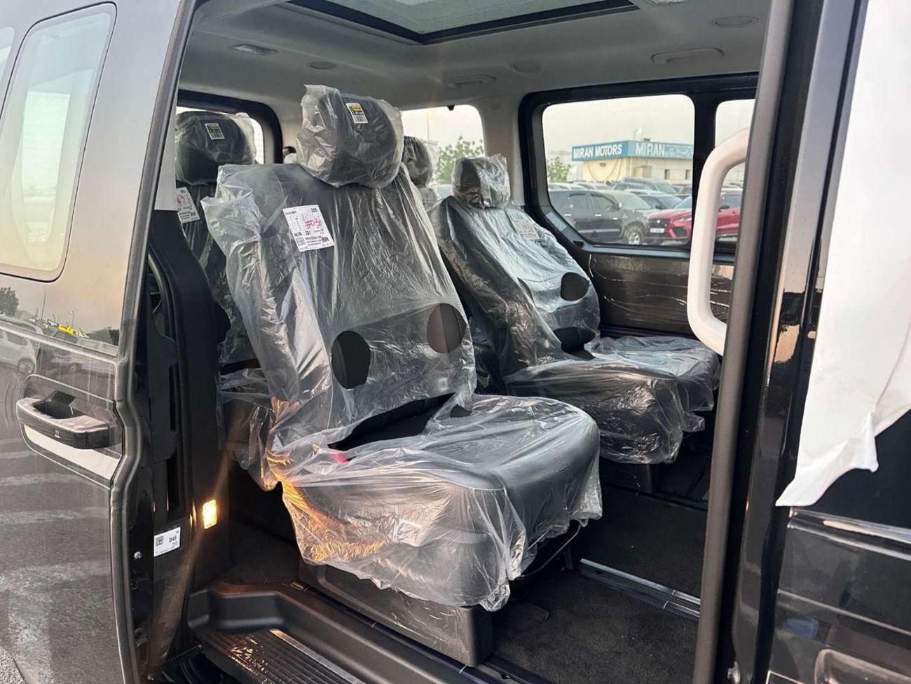 Hyundai Staria HYUNDAI STARIA 2.2L 4WD DIESEL MINIVAN 2025