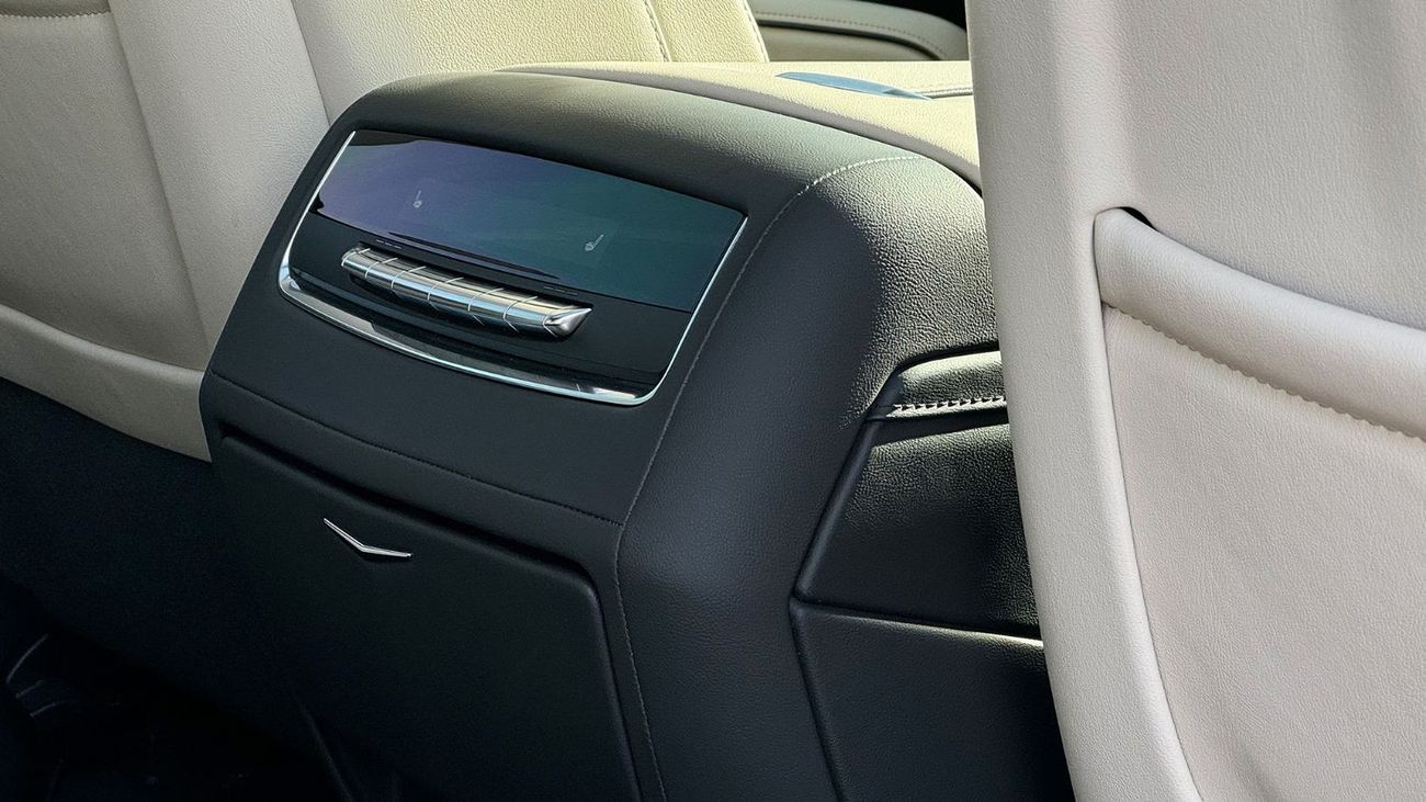 Cadillac Escalade Sport 2023 Agency Warranty GCC Low Mileage Full Service History