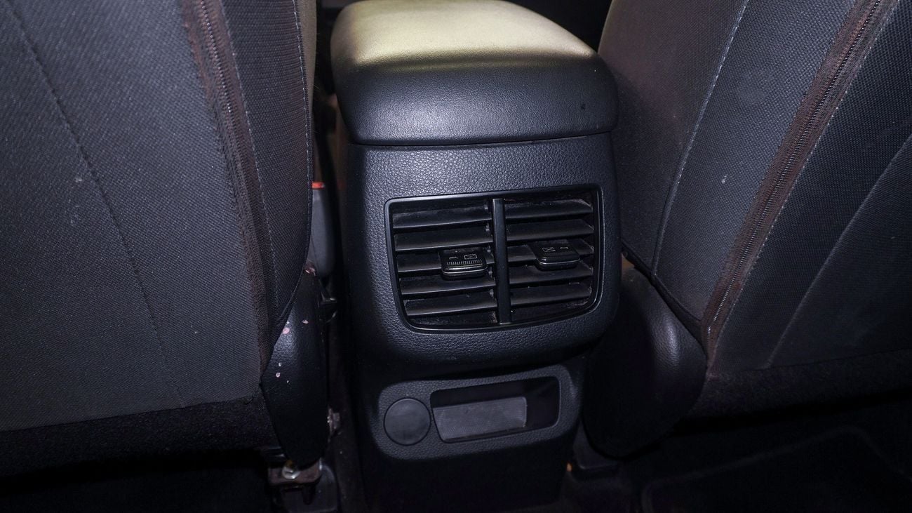 كيا سيلتوس LX 1.6L