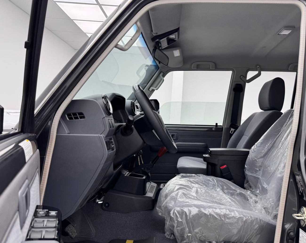 Toyota Land Cruiser 70 Std 4.5L AWD 2024 Toyota Land Cruiser 76 LX, Warranty, Brand New, GCC