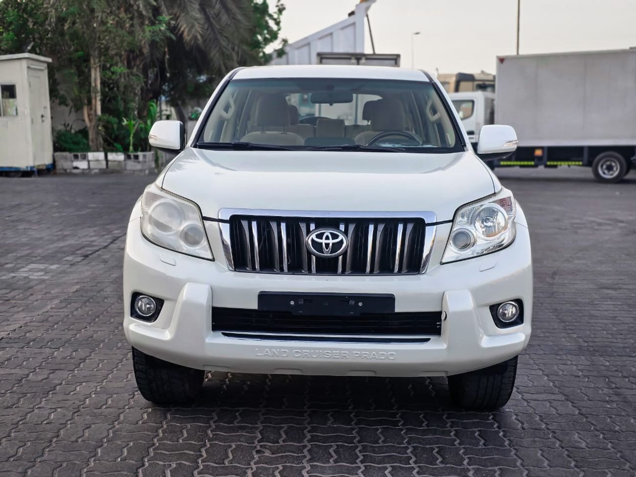 Toyota Prado PETROL ,2.7 LITER ,LEFT HAND DRIVE  ONLY FOR EXPORT