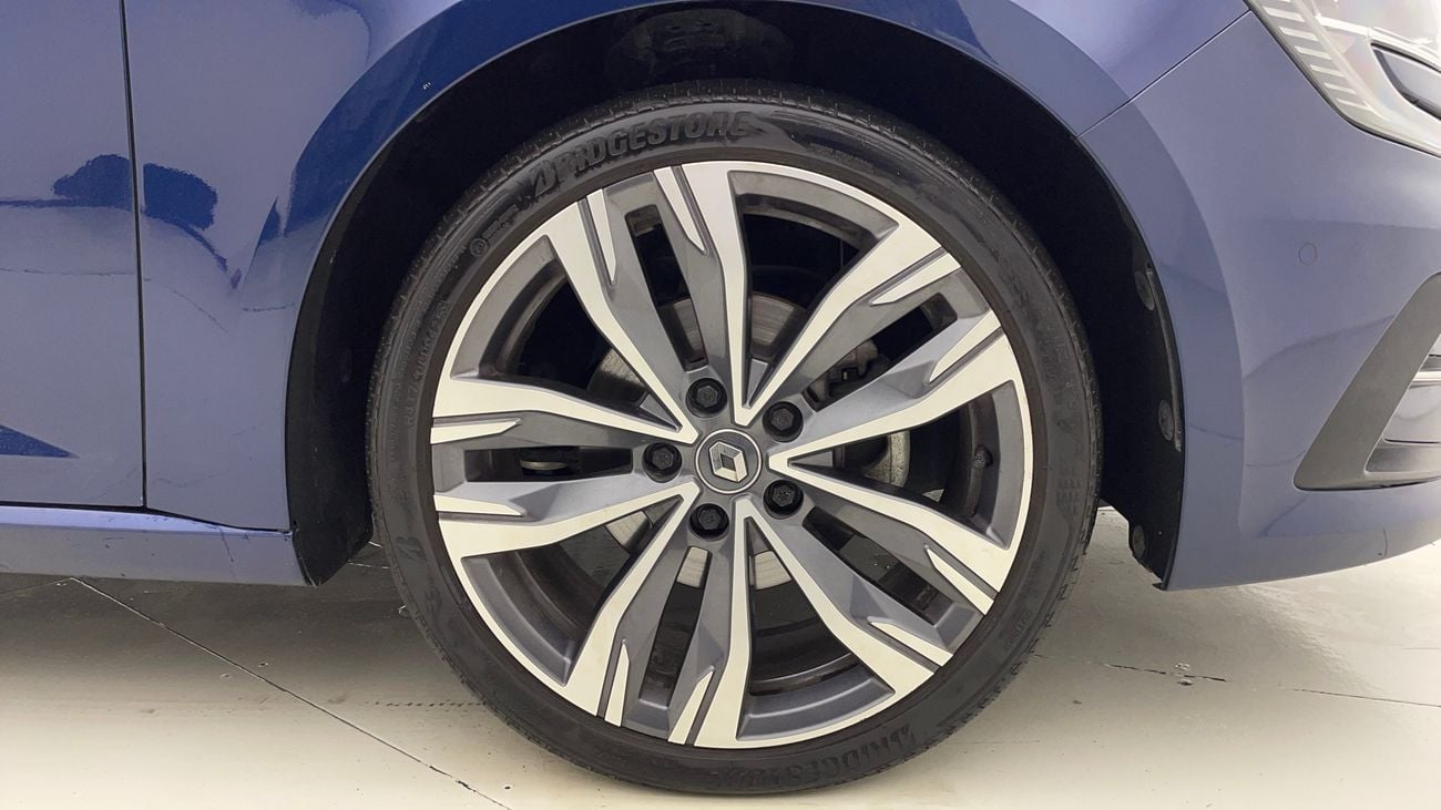 Renault Megane LE 1.6 | Zero Down Payment | Home Test Drive