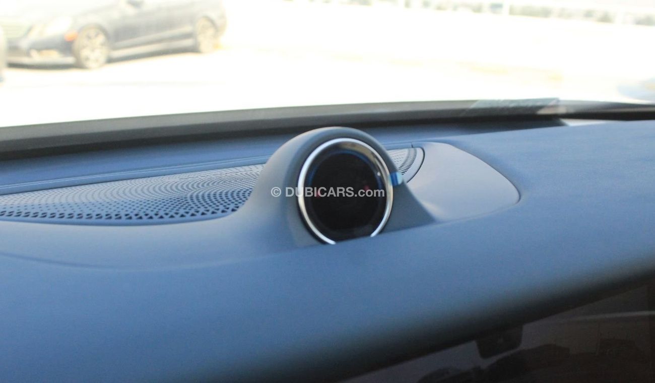 فويا فري Luxury Electric Car AWD 2022 Model Year only for export