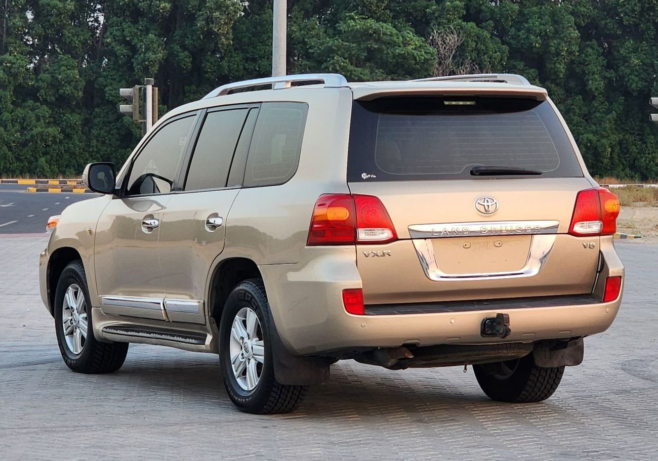 Toyota Land Cruiser VXR