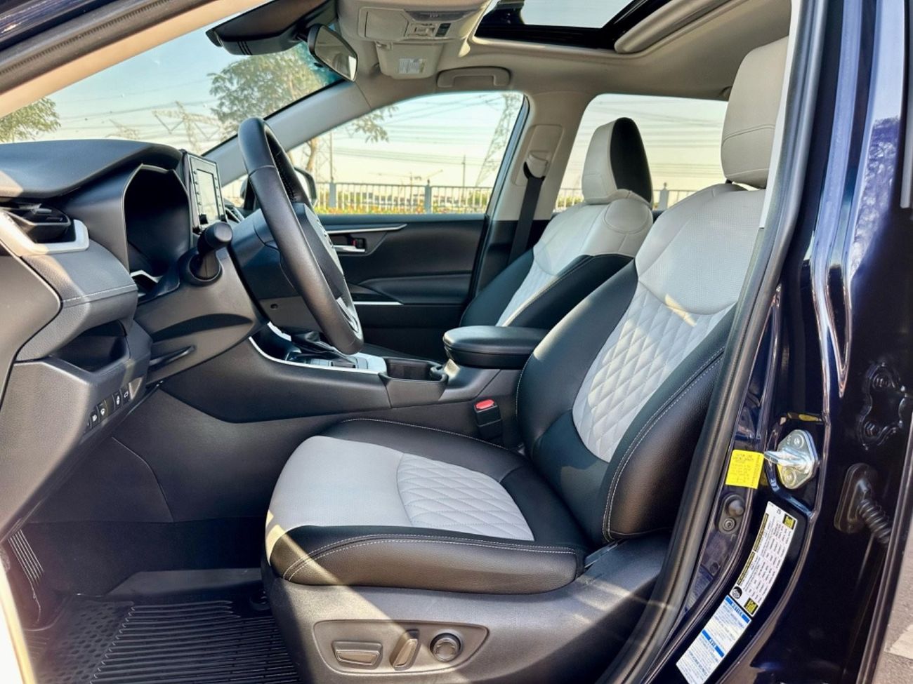 تويوتا راف ٤ 2022 Toyota RAV4 XLE 4x4, imported from USA