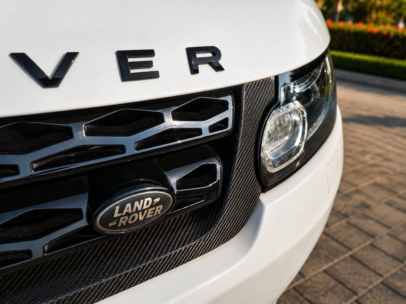 Land Rover Range Rover Sport SVR 5.0L (575 HP) AWD