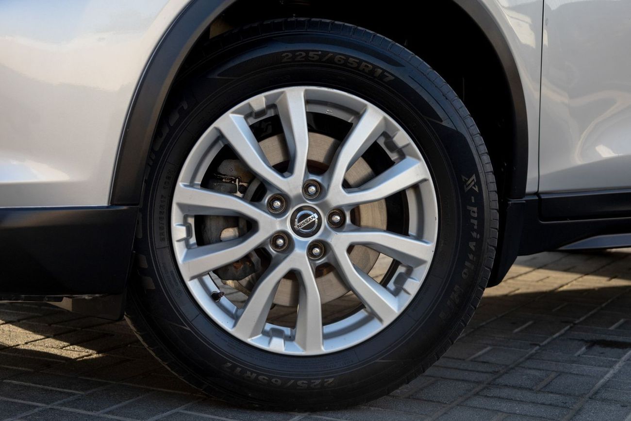 نيسان إكس تريل SV 2.5L Nissan X-Trail SV 2018 GCC under Warranty with Flexible Down-Payment.