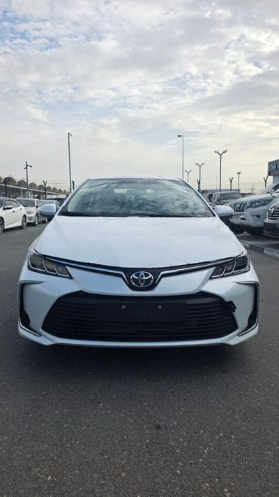 تويوتا كورولا TOYOTA COROLLA 1.8 AT WITH SUNROOF WHITE 2024