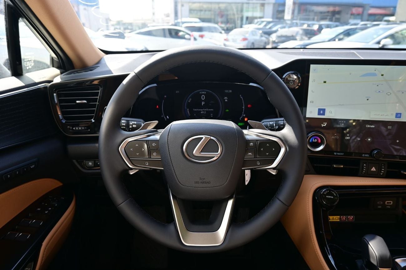 Lexus NX 350h Lexus NX350h Platinum 2.5L Hybrid AWD, Model 2025 Color White