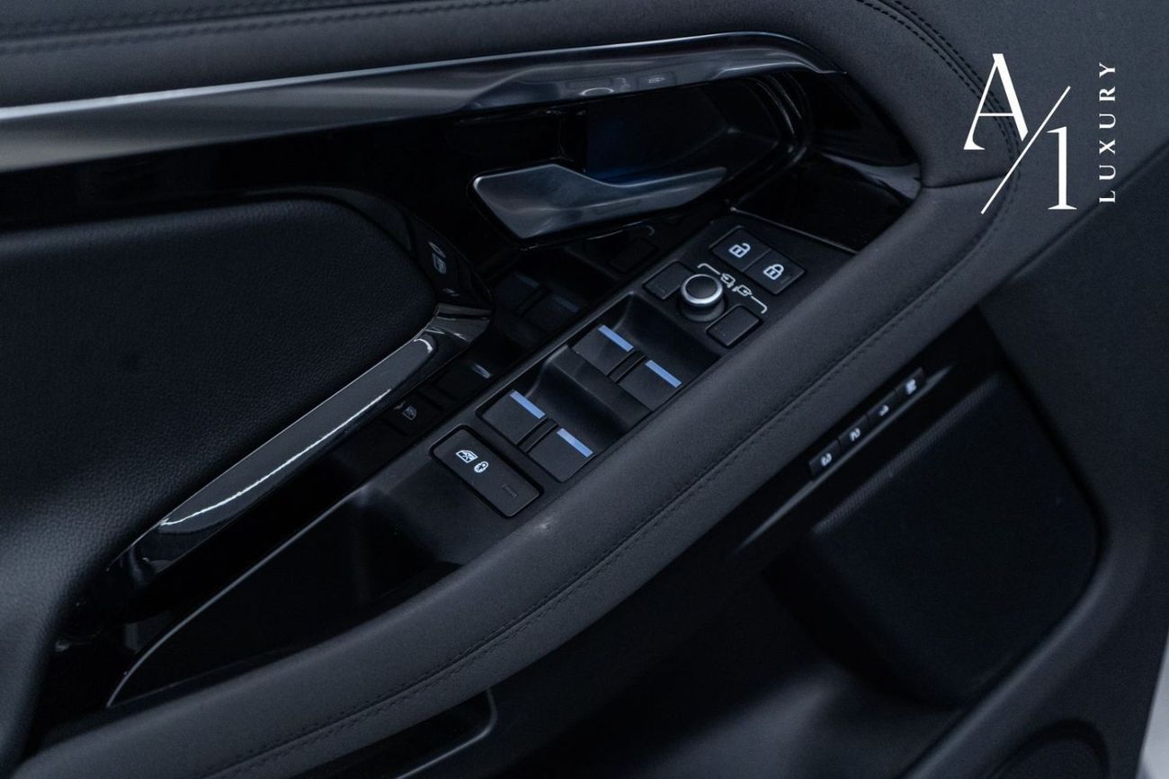 Land Rover Range Rover Sport P250 R-Dynamic Bronze Collection 2023 Range Rover Evoque, Warranty, Very Low Km, Excellent Condition