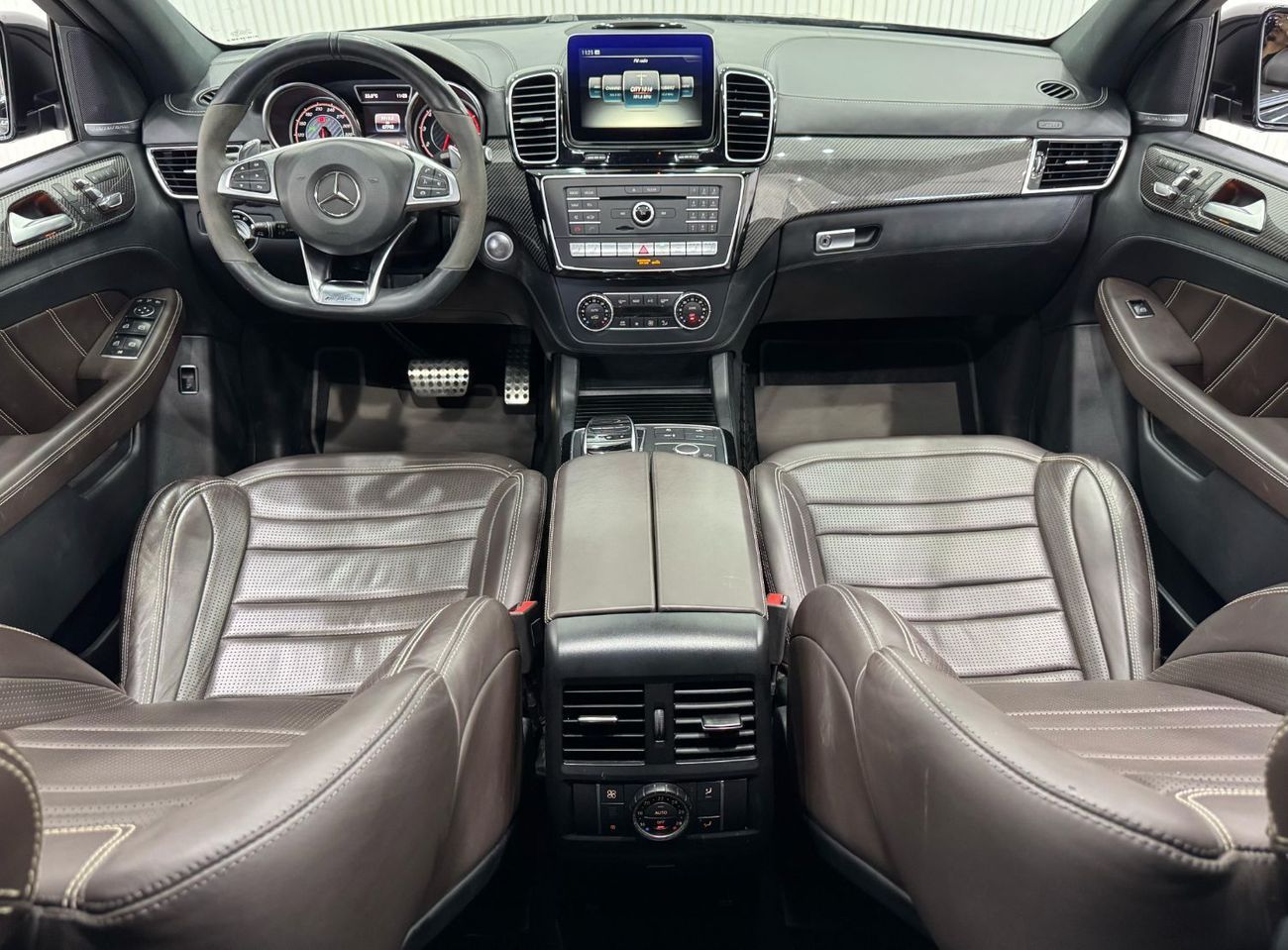 مرسيدس بنز GLE 63 AMG 2017 Mercedes-AMG GLE 63 S 4MATIC Coupe, Fully Loaded, Service History, GCC